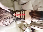 洋土豪东莞嫖妓之性感高跟渔网情趣小妞被大屌干到大声淫叫