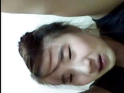 太禽兽了！小女儿才成年 被他爸爸吊起来草 场面吓人啊