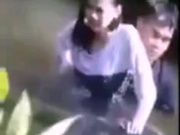 偷拍情侣水中野战