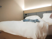 文轩探花外围妹疯狂摸奶揉逼主动上位骑乘