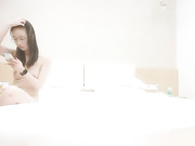 又纯又欲眼镜妹翘起屁股带着眼镜操侧入打桩