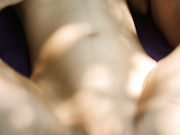 【真實自拍】外表清純素雅的無毛大學生妹子私生活 如此開放淫亂戶外大街上全裸與2個小夥野外玩3P 場面淫蕩叫聲刺激