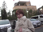 [STARS-835] 紗倉まなが女性慣れしていない童貞くんの家を訪れ優しくエッチにリードしちゃいました！ - 3of5