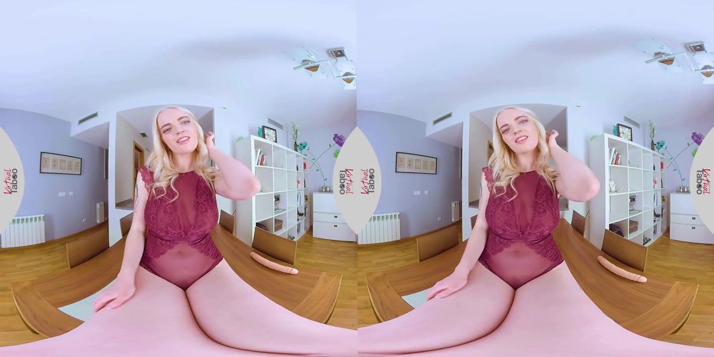 Busty daughter Carly Rae feeding her hungry twat