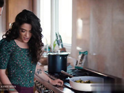 我的丈夫在免费性爱中射精了