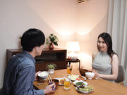 [DASS-423] お母さんに毎日好き好きオーラを浴びせた一ヶ月後、理性が外れたお母さんと子作りセックスを何度も何度も繰り返した。 妃ひかり - 1of5