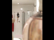 精品推薦 變態房東出租屋放置攝像頭偷拍美女白領洗澡穿衣全過程 苗條身材堅挺美乳看得欲火焚身 720P高清原版