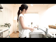 [JUL-327] 単身赴任中の夫を持つ29歳人妻の不倫セックスルーティーン 通野未帆【破解】 - 1of5