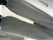 最新流出國內廁拍大神暗夜潛入商場公共女廁全景偷拍各式美女如廁 有個手持紅色手機少婦顏值蠻高的 1080P高清原版