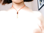 披肩短发全程露脸轻熟女小少妇的诱惑，听狼友指挥展示，揉奶玩逼跳蛋塞里面自慰呻吟，道具抽插撅着屁股求草