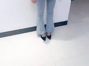 剧情演绎】美团上买了个假阳具 女外卖员送货上门进行勾引，直接推到一顿狂艹内射