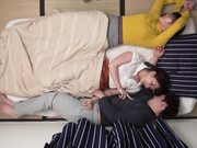 [SCPX-536] 突然訪れたモテ期の僕宅に無邪気に泊まりに来て布団に入ってくる女友達と - 4of5