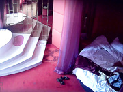 对白清晰情趣酒店TP小胖墩和身材高挑美女激情抱着美女去浴缸