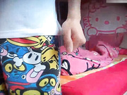 精品酒店情趣房偷拍性感丰满美少妇和佣人一样的老公侍候洗澡估计太累了没有太多激情