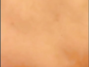 美女主播故意弄坏震动棒打电话让快递员上门退货然后色诱快递哥啪啪太有才了对白精彩