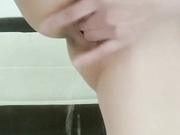 【豪乳美女系列】超美爆乳淫荡美女学生装制服诱惑 玩极品名器蝴蝶B娇喘呻吟 淫荡喷水 高清720P无水印原版