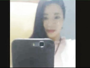 很有女人味的漂亮人妻露脸穿上黑丝操椅子上干抱起来操到浴室再操回地板720P高清