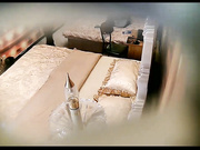 稀有酒店偷拍貌似中年骚妇找鸭伺候年轻壮小伙给她舔得好舒服床边重炮冲击