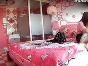 精品推荐-kitty房偷拍年轻漂亮的美女被男友故意引诱,每次刚操一会就拔出来,妹子生气了终于在第3次射了!国语