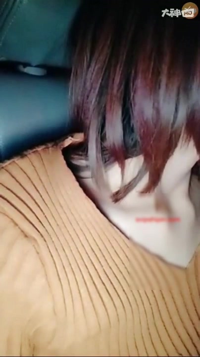 大神HD直播纹身少妇勾搭滴滴司机路边车震搞完去吃路串