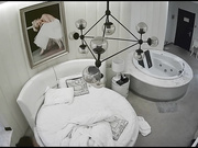 豪华酒店TP漂亮销售美女为了业绩单为客户提供福利,有点不好意思趴在床上看手机被男的慢慢脱掉衣服爆操!