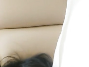 很久没冒泡的萝莉美眉柠檬夜晚出击勾搭两个学生模样小哥开房可惜眼镜哥被电话提前叫走了