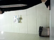 坐盗市最新流出电信营业厅OL女厕偷拍妹子真不错黑丝短裙居多