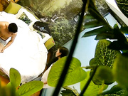 小伙提前开好房等待苗条年轻长发妹子来打炮听对白貌似是援交妹操完穿衣服就走