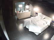 商务酒店豪华房偷拍中年男和情人开房浴室干完床上搞插嘴都射不出要用手撸