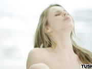 高颜值丝袜美女被潜规则超心动啪啪 大长腿翘臀精致美女堪称尤物嫩肉挡不住