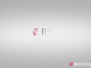 桑拿房里性感美妇的诱惑