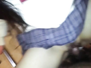 公共卫生间和粉木耳学生妹偷情，阴毛稀疏小妹妹被无套内射