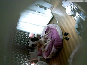 高颜值性感靓妹上班时间偷跑出来和情人酒店私会,进屋就按耐不住女上位干,连续被内射了2次才老实.皮肤真白!