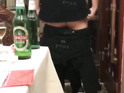 【网曝门事件】潍坊包间事件 19岁潍坊女包间擦枪走火 翘美臀后入直接操