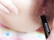 极品处女小女友美鲍让人心动 圆珠笔插极品馒头B快感难以形容 想肉棒插进来