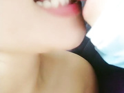 丰满身材粉逼少妇【勾引小哥】按摩床上按摩乳推，口交后入大力猛操，很是诱惑喜欢不要错过