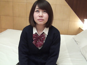 最新流出素人棉帽哥投稿自拍酒店约会19岁雪白肌肤E罩杯可爱美少女学生制服爱液超多激情颜射