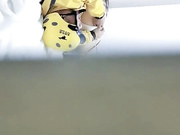 有淫妻爱好的变态男让年轻貌美的妻子穿着性感情趣服故意勾搭2次前来送外卖的小伙啪啪,还偷拍操逼过程.国语!