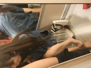 网传某高校女神级性感气质校花美女和富二代男友逛商场买鞋子时在店里偷偷口交性爱自拍外泄.真美!