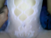 单位身材很苗条的女同事约咱去她家 老公出差了换上情趣装 先尝尝鲍鱼再操B