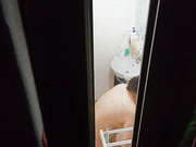 偷拍楼下少妇澡奶子真好看……