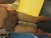 漂亮大奶小女友在卫生间趴在镜前被后人猛操