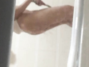 偷拍亲妈露脸洗澡搓逼