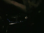 户外车震车来车往路边啪啪探出头看万家灯火，无套内射粉嫩鲍鱼打湿一片