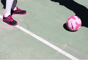 性感大学生用身体感谢她的足球教练