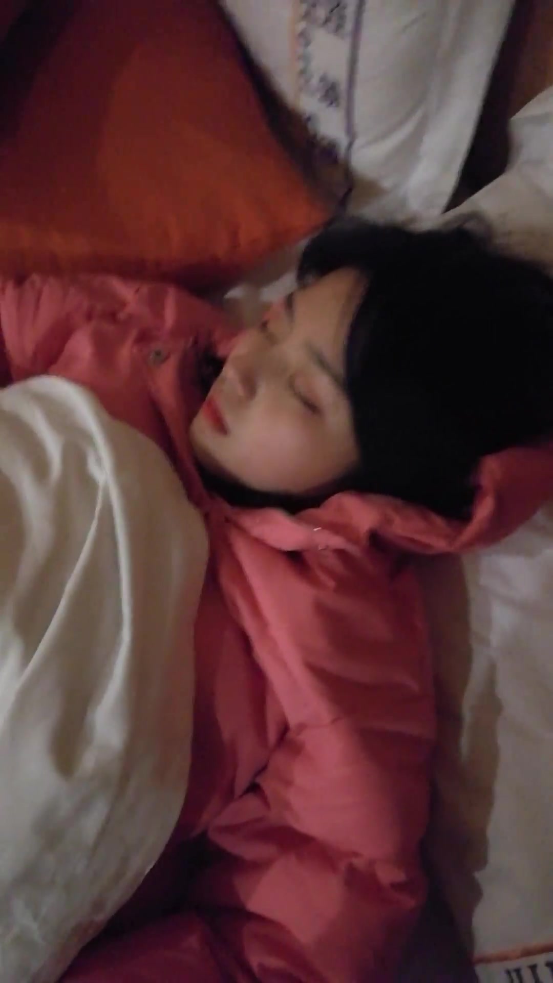 【最新重磅原創巨作】跟女友分手前最後一次見面給漂亮可愛的她各種玩弄 分了也值了 貌似逼逼被操多得黑了～原版高清