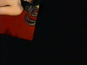 太屌了真长见识了 黑丝美女乳头和BB带着巨大铁环 然后大号假屌双洞齐开 太刺激眼球了