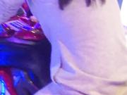 洛丽塔人前露出系列第一部 带着肛塞电玩城骑摩托车