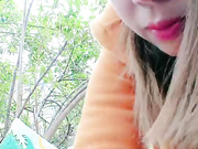 户外给鸡巴找个暖和的窝双飞两姐妹轮流抽插