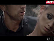 捷克美女亚历克西斯·克里斯托在她的梦幻性爱中涂上了奶油